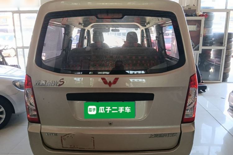 Used Wuling Rongguang S 2023 1.5L Base Version 5/7 Seats Rear