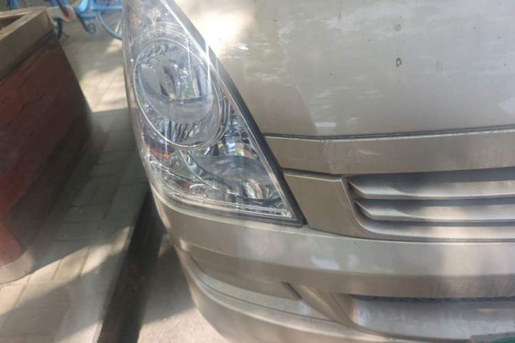 Used Wuling Rongguang S 2023 1.5L Base Version 5/7 Seats Right Front Headlight