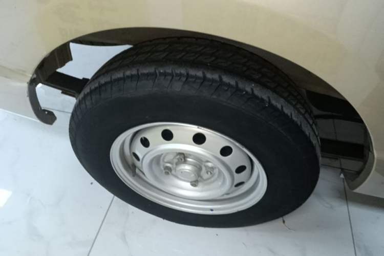 Used Wuling Rongguang S 2023 1.5L Base Version 5/7 Seats Right Rear Wheel Hub