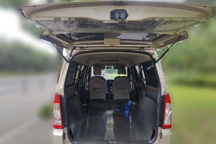 Used Wuling Rongguang S 2023 1.5L Base Version 5/7 Seats Trunk
