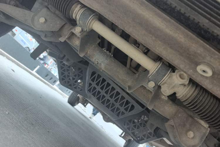 Used Wuling Rongguang Small Truck 2012 1.2L Double-Cab Basic Version LAQ Chassis Front