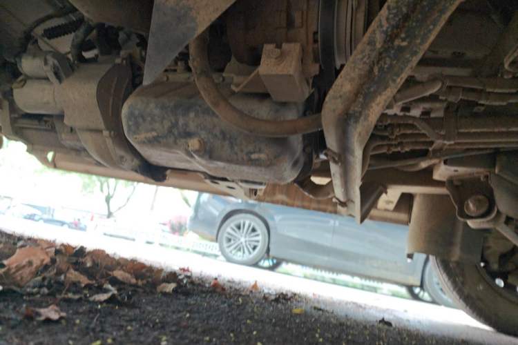 Used Wuling Rongguang Small Truck 2012 1.2L Double-Cab Basic Version LAQ Chassis Front Right