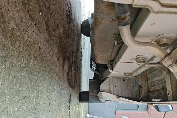 Used Wuling Rongguang Small Truck 2012 1.2L Single-Row Basic Version LAQ Chassis Rear Right