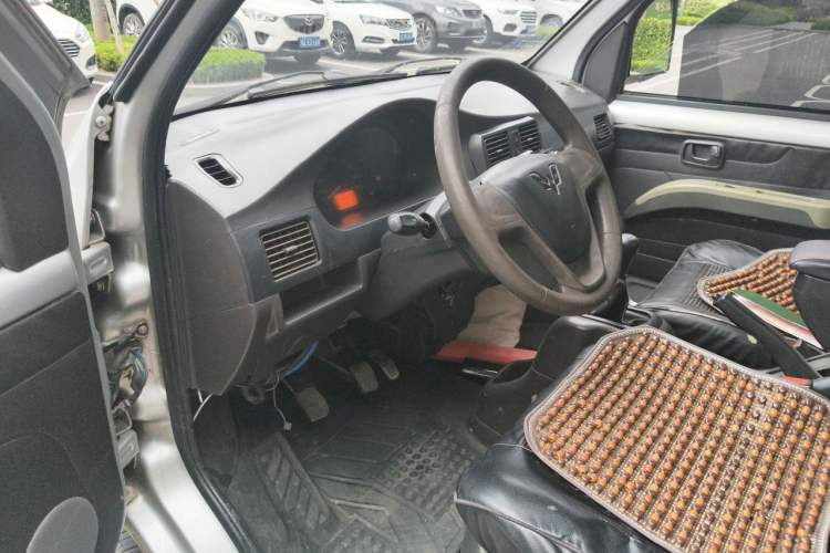 Used Wuling Rongguang Small Truck 2012 1.2L Single-Row Basic Version LAQ Driver Seat