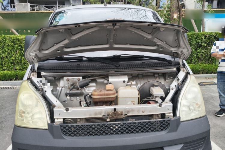 Used Wuling Rongguang Small Truck 2012 1.2L Single-Row Basic Version LAQ Engine Bay