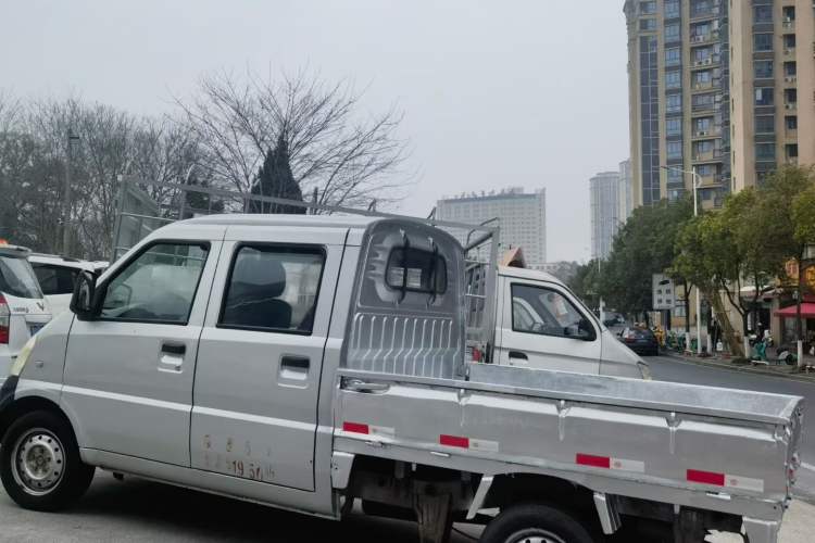 Used Wuling Rongguang Small Truck 2012 1.2L Double-Cab Basic Version LAQ Exterior 4