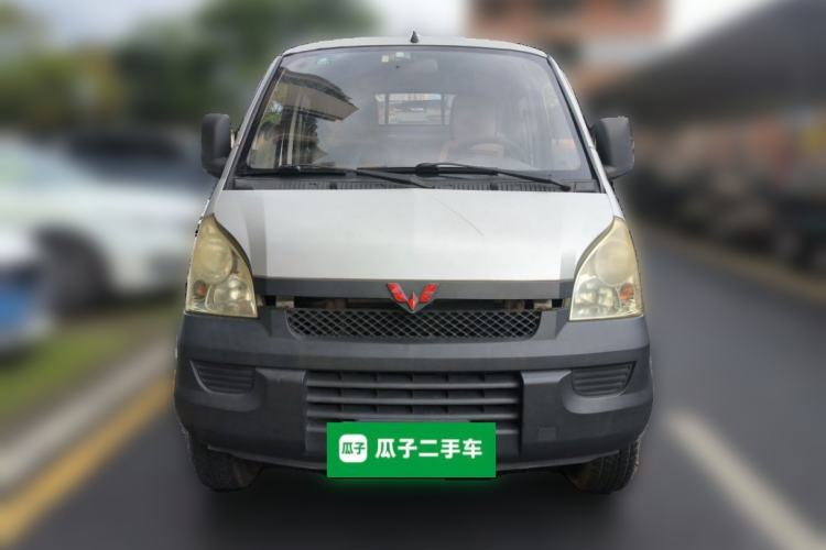 Used Wuling Rongguang Small Truck 2012 1.5L Double-Cab Basic Version L3C Front