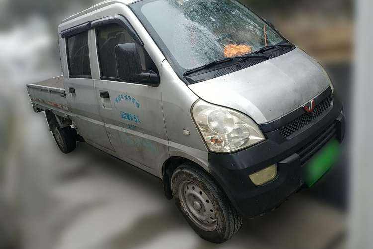 Used Wuling Rongguang Small Truck 2012 1.2L Double-Cab Basic Version LAQ Front Right 45 Deg