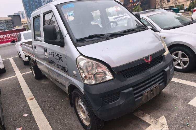 Used Wuling Rongguang Small Truck 2012 1.5L Double-Cab Basic Version L3C Front Right 45 Deg