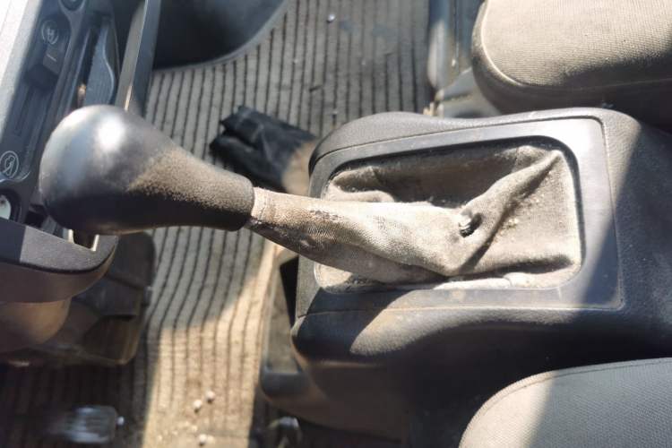 Used Wuling Rongguang Small Truck 2012 1.2L Single-Row Basic Version LAQ Gear Lever