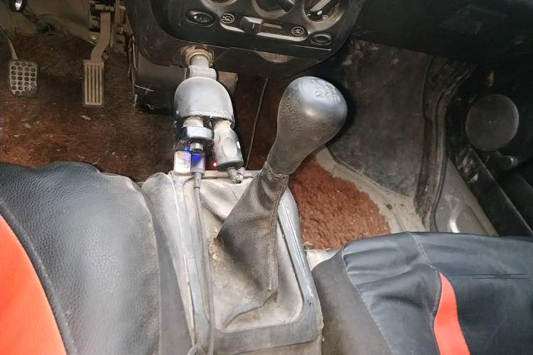 Used Wuling Rongguang Small Truck 2012 1.2L Double-Cab Basic Version LAQ Gear Lever