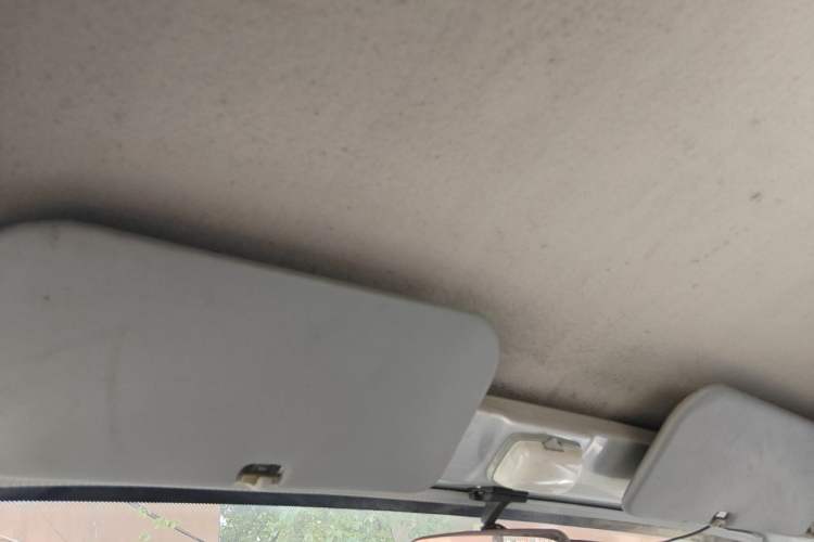 Used Wuling Rongguang Small Truck 2012 1.2L Single-Row Basic Version LAQ Headliner
