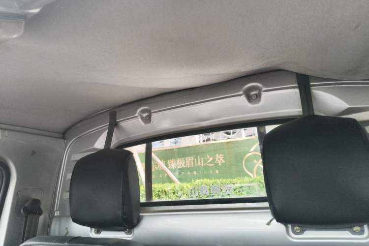 Used Wuling Rongguang Small Truck 2012 1.2L Single-Row Basic Version LAQ Headliner