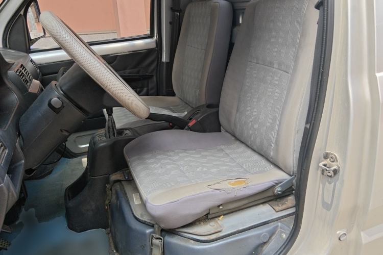 Used Wuling Rongguang Small Truck 2012 1.2L Single-Row Basic Version LAQ Left Front Seat