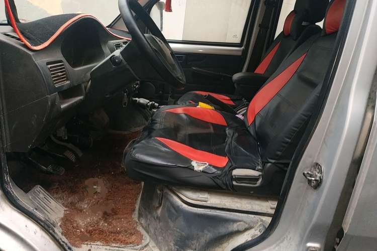 Used Wuling Rongguang Small Truck 2012 1.2L Double-Cab Basic Version LAQ Left Front Seat