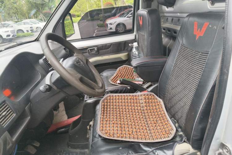 Used Wuling Rongguang Small Truck 2012 1.2L Single-Row Basic Version LAQ Left Front Seat