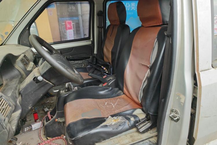 Used Wuling Rongguang Small Truck 2012 1.2L Double-Cab Basic Version LAQ Left Front Seat
