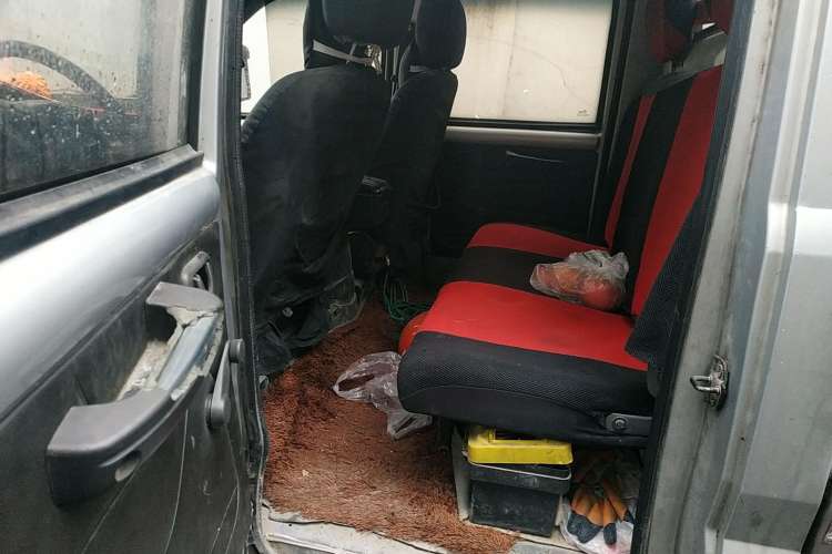 Used Wuling Rongguang Small Truck 2012 1.2L Double-Cab Basic Version LAQ Left Rear Seat