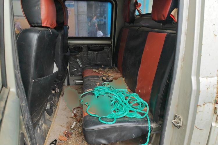Used Wuling Rongguang Small Truck 2012 1.2L Double-Cab Basic Version LAQ Left Rear Seat