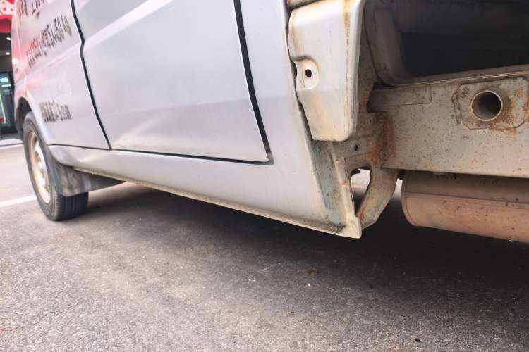 Used Wuling Rongguang Small Truck 2012 1.5L Double-Cab Basic Version L3C Left Side Sill