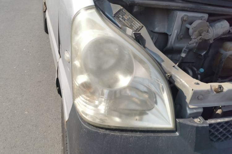 Used Wuling Rongguang Small Truck 2012 1.2L Single-Row Basic Version LAQ Right Front Headlight