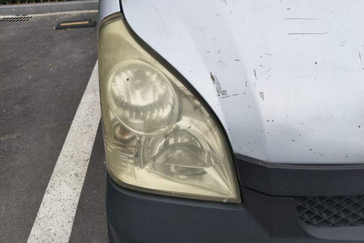 Used Wuling Rongguang Small Truck 2012 1.2L Single-Row Basic Version LAQ Right Front Headlight