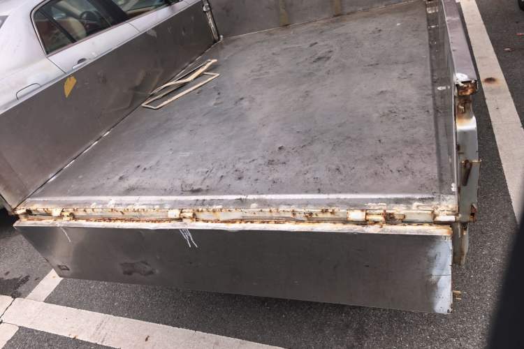 Used Wuling Rongguang Small Truck 2012 1.5L Double-Cab Basic Version L3C Trunk