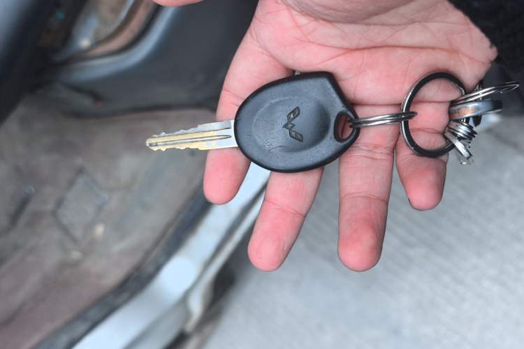 Used Wuling Rongguang Small Truck 2012 1.2L Double-Cab Basic Version LAQ Vehicle Key