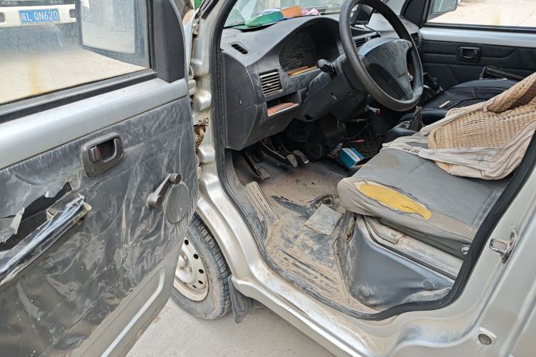 Used Wuling Rongguang Small Truck  Driver Seat