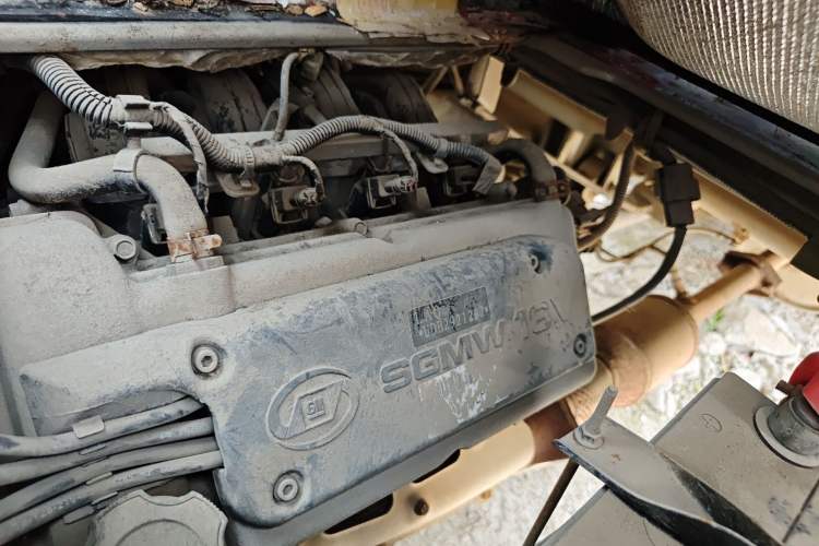 Used Wuling Rongguang Small Truck  Engine Bay Right