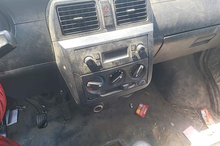 Used Wuling Rongguang Small Truck  Audio And AC Panel
