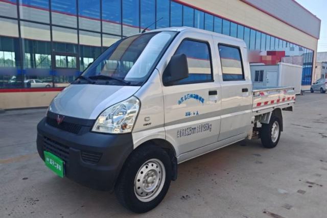 Used Wuling Rongguang Small Truck 2017 1.5L Double-Cab Basic Version L3C