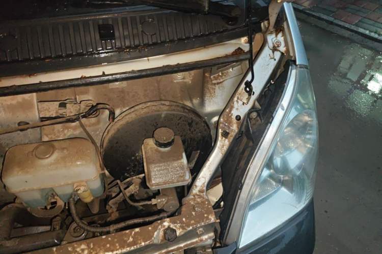 Used Wuling Rongguang Small Truck 2017 1.5L Single-Cab Basic Version L3C Engine Bay Left