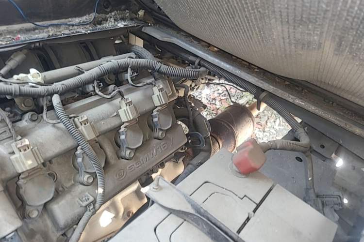 Used Wuling Rongguang Small Truck  Engine Bay Left