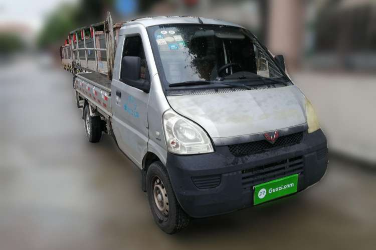 Used Wuling Rongguang Small Truck 2017 1.5L Single-Cab Basic Version L3C Front Right 45 Deg