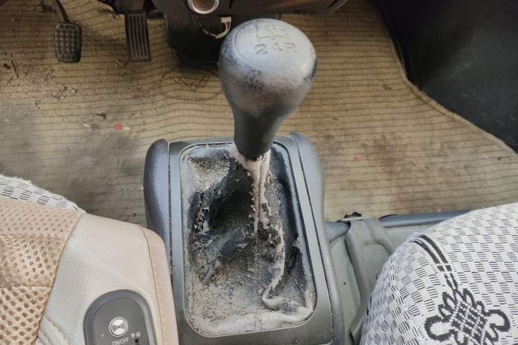 Used Wuling Rongguang Small Truck 2017 1.5L Double-Cab Basic Version L3C Gear Lever