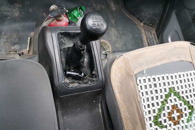 Used Wuling Rongguang Small Truck 2017 1.5L Single-Cab Basic Version L3C Gear Lever