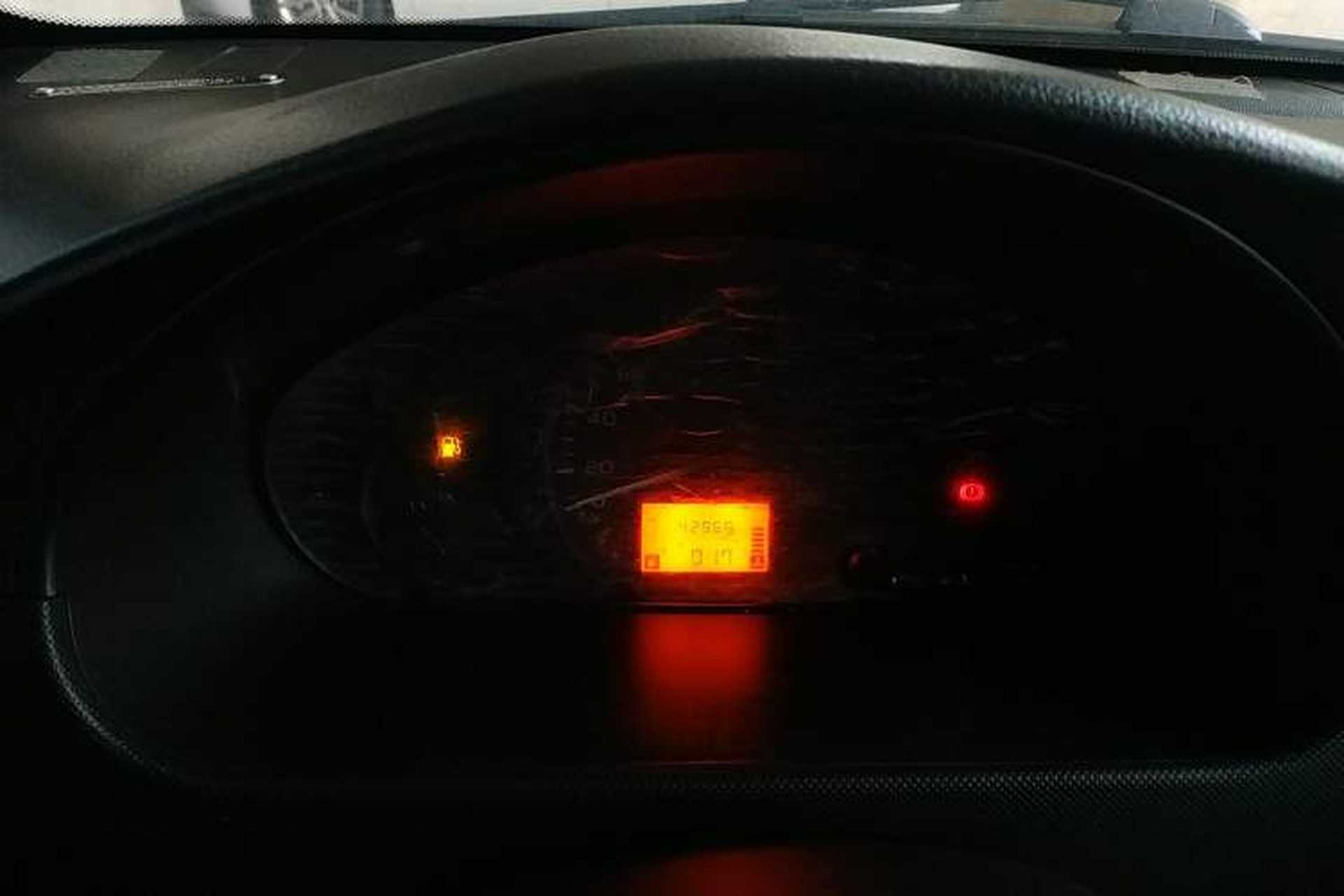 Used Wuling Rongguang Small Truck 2017 1.5L Double-Cab Basic Version L3C Instrument Cluster