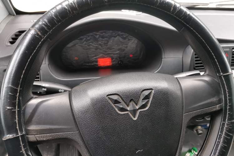 Used Wuling Rongguang Small Truck 2017 1.5L Single-Cab Basic Version L3C Instrument Cluster