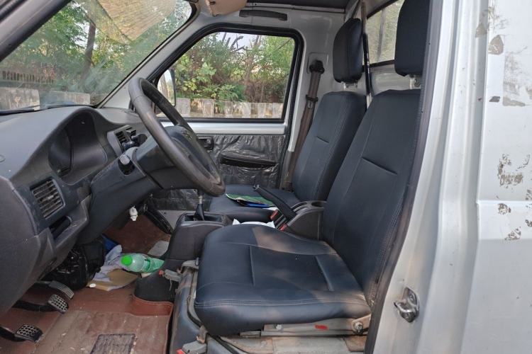 Used Wuling Rongguang Small Truck 2017 1.5L Single-Cab Basic Version L3C Left Front Seat