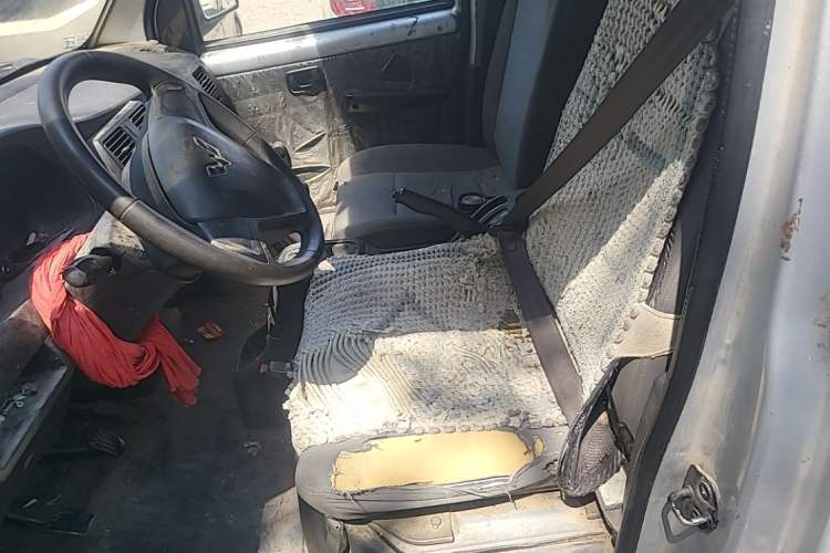 Used Wuling Rongguang Small Truck  Left Front Seat