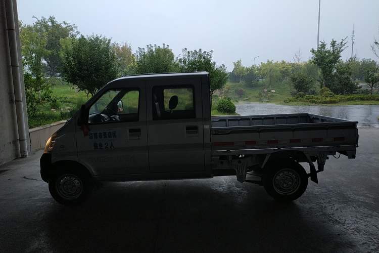 Used Wuling Rongguang Small Truck 2017 1.5L Double-Cab Basic Version L3C Left Side
