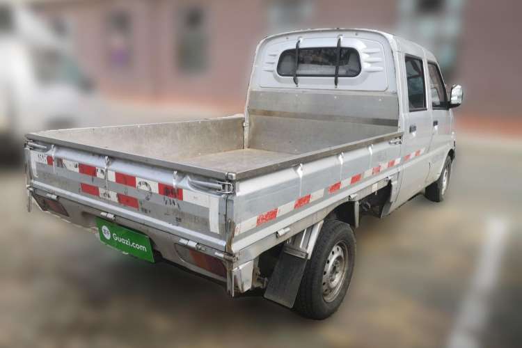 Used Wuling Rongguang Small Truck 2017 1.5L Double-Cab Basic Version L3C Rear Right 45 Deg