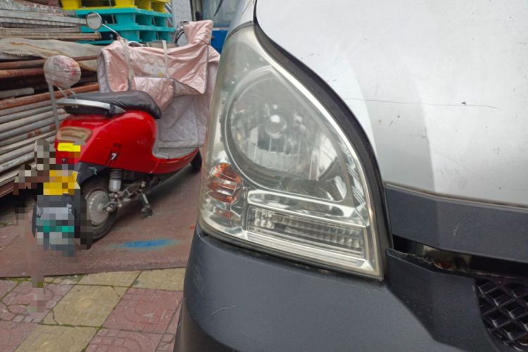 Used Wuling Rongguang Small Truck 2017 1.2L Single-Row Basic Model LSI Right Front Headlight