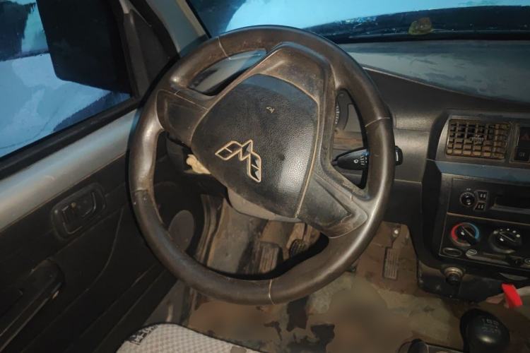 Used Wuling Rongguang Small Truck 2017 1.5L Single-Cab Basic Version L3C Steering Wheel
