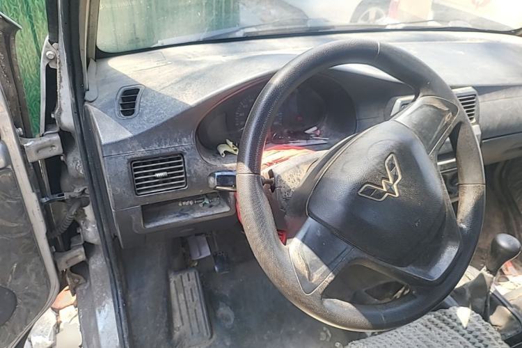 Used Wuling Rongguang Small Truck  Steering Wheel