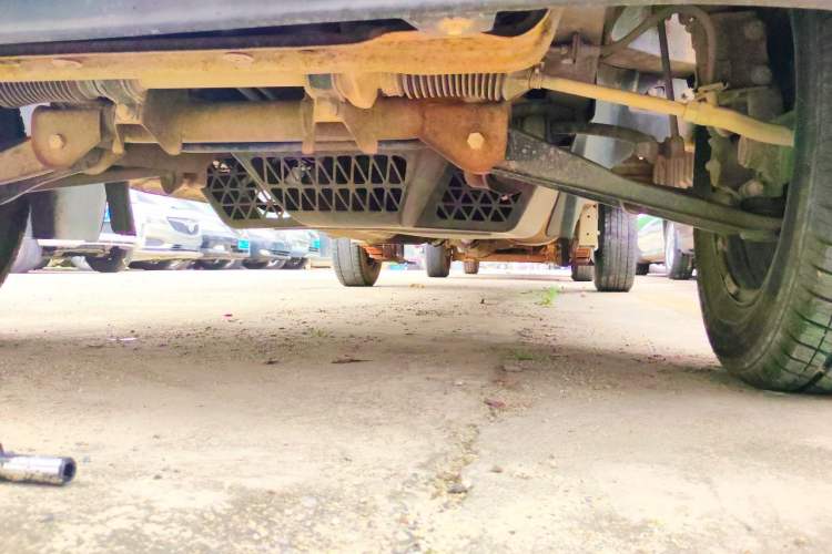 Used Wuling Rongguang Small Truck 2018 1.5L New Card Single-Row L3C Chassis Front