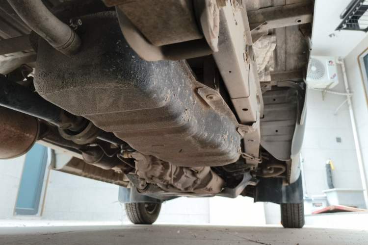 Used Wuling Rongguang Small Truck  Chassis Rear Right