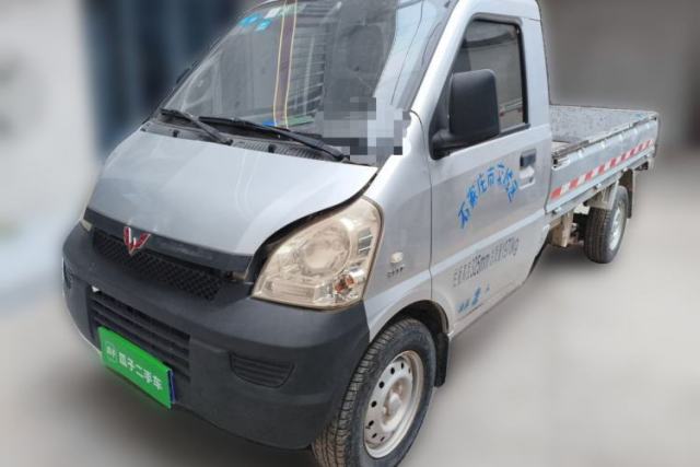Used Wuling Rongguang Small Truck Wuling Rongguang Light Truck, 2018 Model, 1.5 Manual Transmission, Made in China