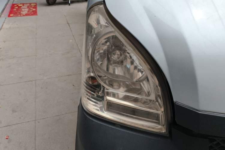 Used Wuling Rongguang Small Truck  Right Front Headlight